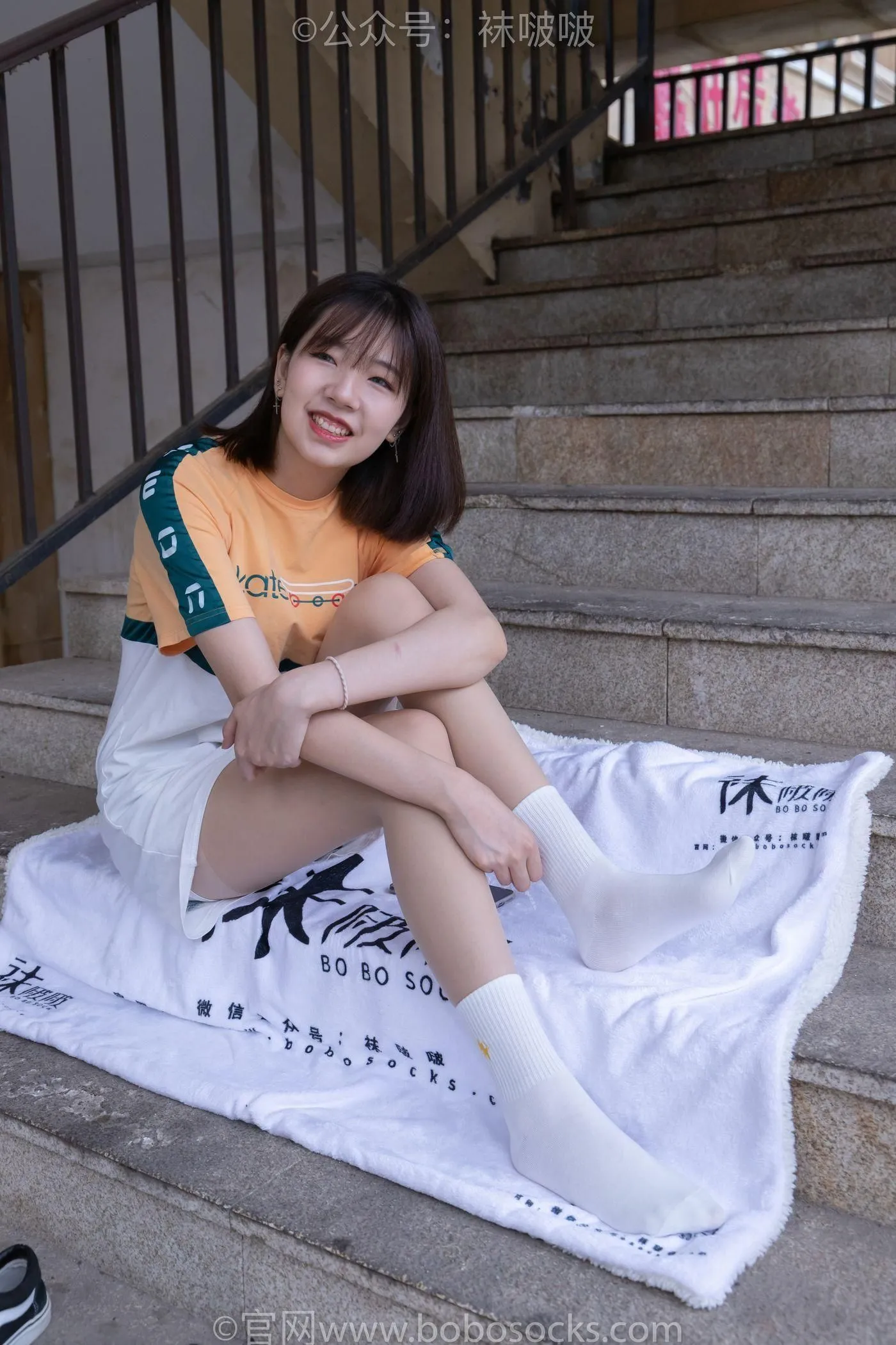 [BoBoSocks袜啵啵]NO.069 小甜豆-vans板鞋、白棉袜、肉丝 [135P]插图6